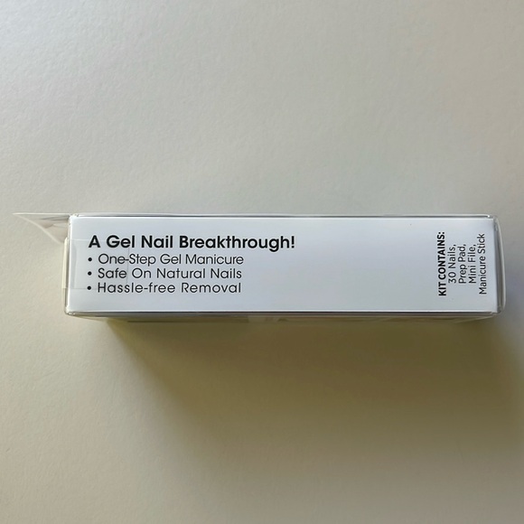 Kiss imPress Press On Manicure Kit in Beautiful Life Navy & Blue Accent - Picture 4 of 6